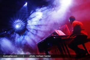 شبی که برج میلاد با صدای مازیار عاشق شد شبی که برج میلاد با صدای مازیار عاشق شد