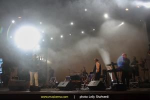 کنسرت وحید حاجی تبار - اسفند 1393 کنسرت وحید حاجی تبار - اسفند 1393